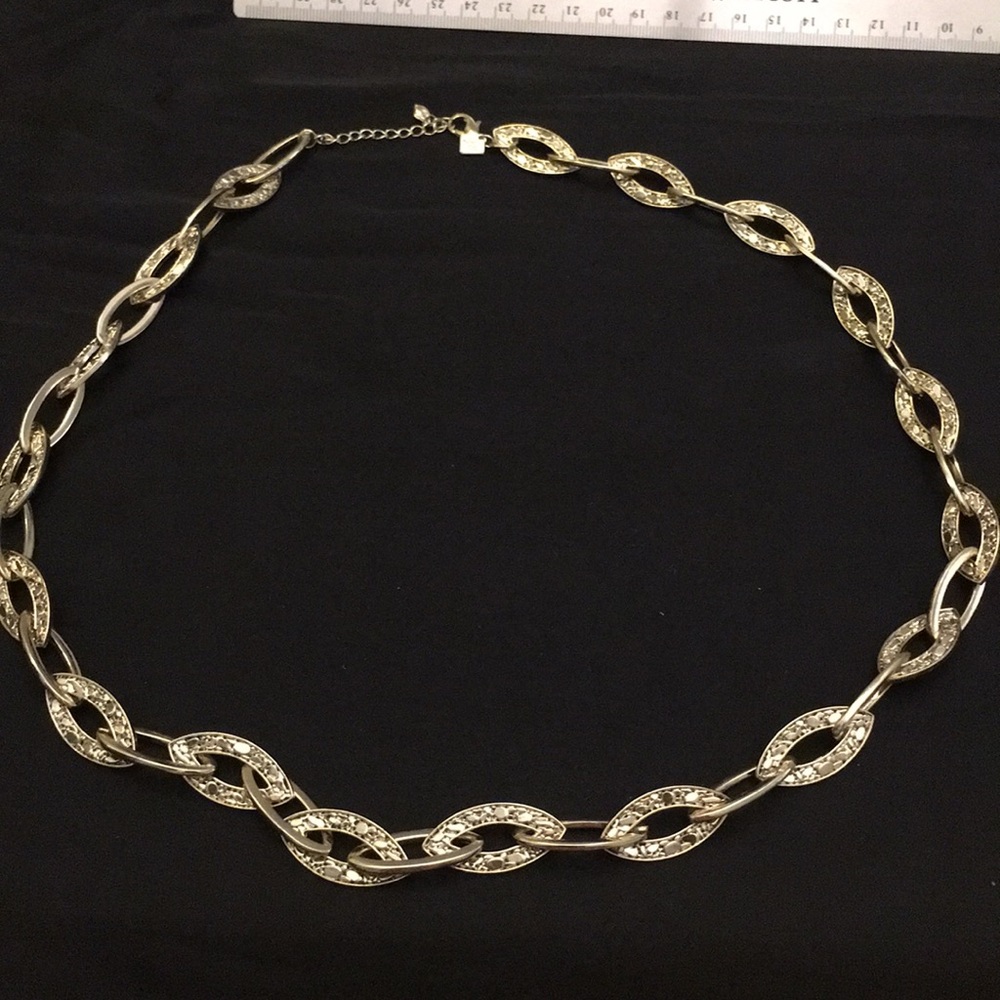 Necklace - Picture 1 of 8